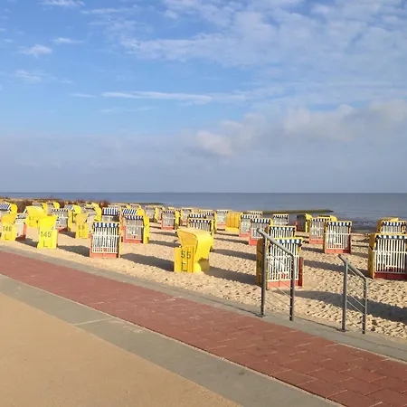 Strandnixe 204 Mit 2 Schlafzimmer, Fahrstuhl, 3 X Tv Und Westbalkon,geschirrspueler , Pkw Stellplatz, Wlan ! Apartamento Cuxhaven
