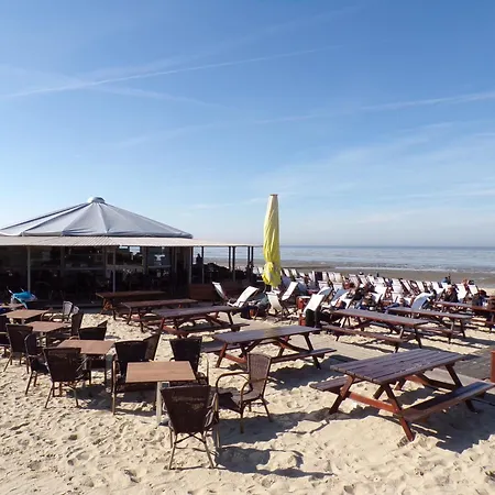 Strandnixe 204 Mit 2 Schlafzimmer, Fahrstuhl, 3 X Tv Und Westbalkon,geschirrspueler , Pkw Stellplatz, Wlan ! דירה קושהאבן