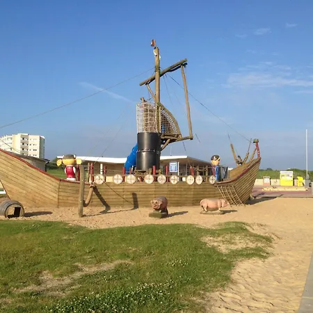 Strandnixe 204 Mit 2 Schlafzimmer, Fahrstuhl, 3 X Tv Und Westbalkon,geschirrspueler , Pkw Stellplatz, Wlan !